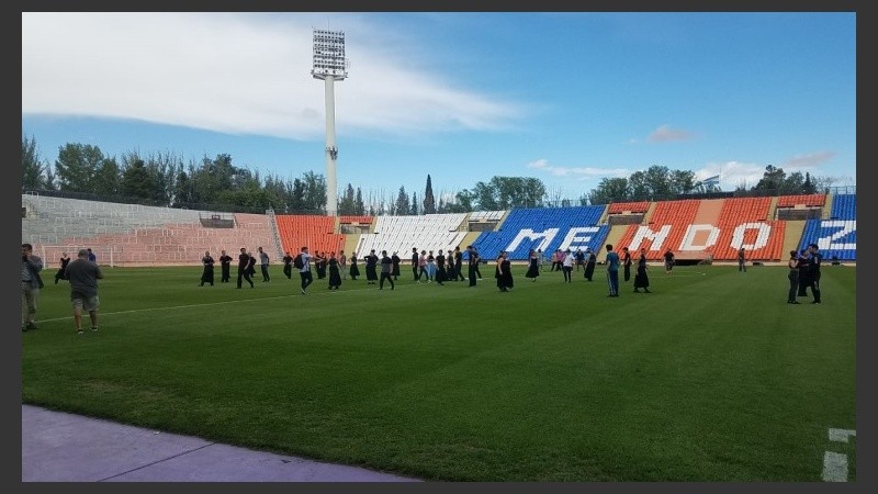 El estadio de Mendoza se prepara para la final de la Copa Argentina.