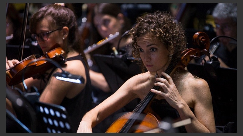 Hubo música en vivo a cargo de la Orquesta de la Ópera de Rosario.