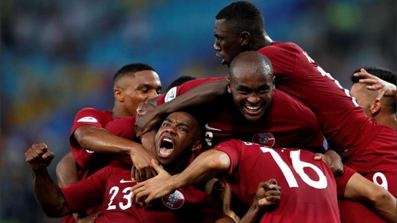 Qatar empató 2-2 frente a Paraguay.