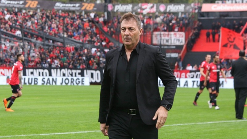 El entrenador haría dos cambios con respecto al equipo que derrotó a Central Córdoba de Santiago del Estero.