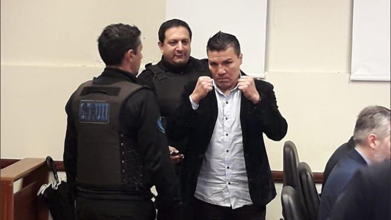 Baldomir hizo gestos amenazantes a la prensa durante el juicio. 