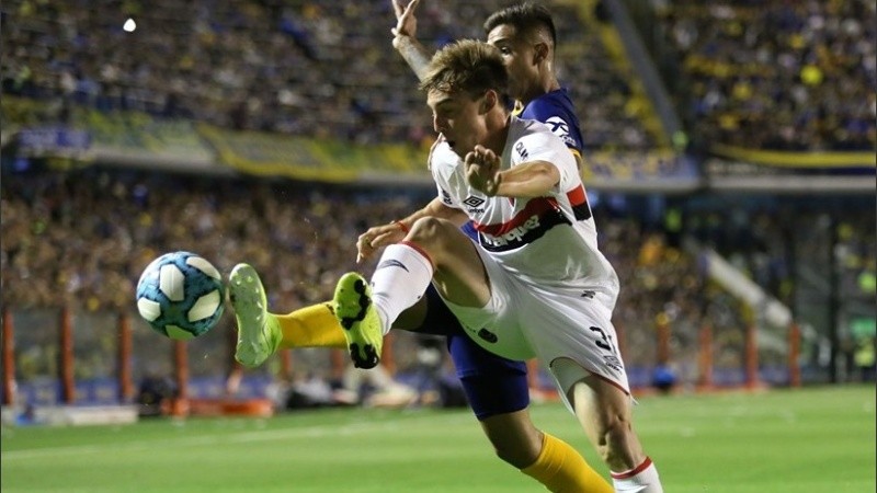 Lo último que se vio de Cacciabue: el partido en el que se lesionó ante Boca.