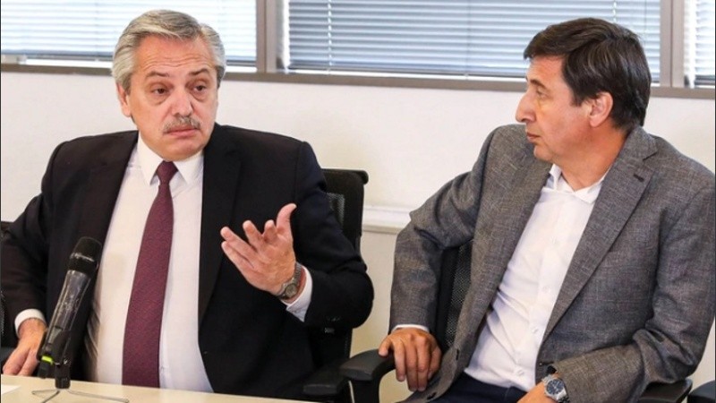 El presidente Fernández y el ministro de Desarrollo Social Daniel Arroyo.