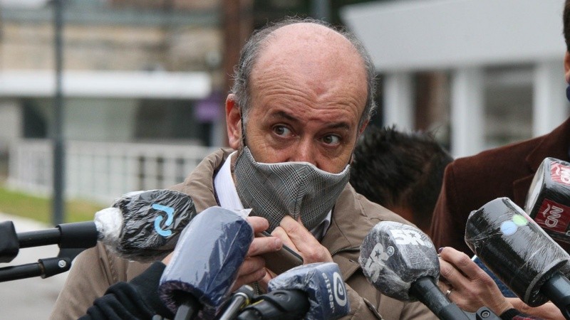 Caruana pidió mayor responsabilidad en medio de la circulación comunitaria del virus en Rosario.