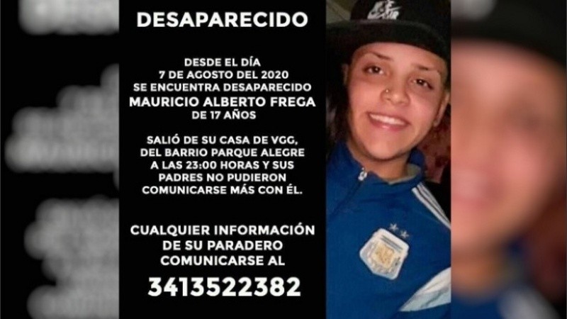El joven recibió múltiples disparos de arma de fuego por la espalda.
