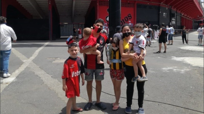 La familia leprosa-canalla en el Coloso Marcelo Bielsa. 