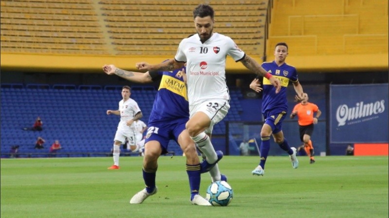 La falta de Campuzano que derivó en la dura caída y lesión ósea de Scocco. 