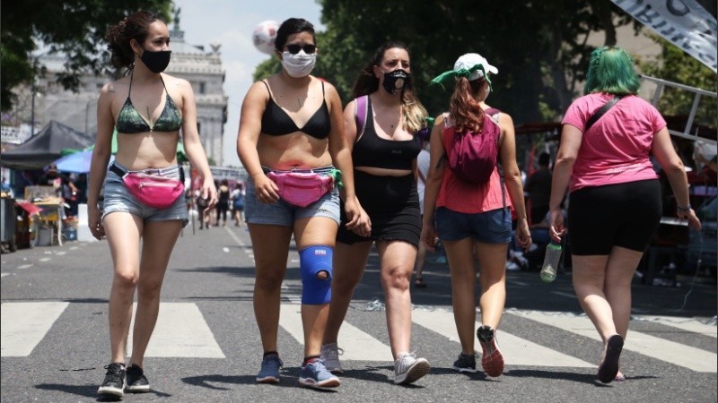 La espera del sector verde de la histórica votación por el aborto. 