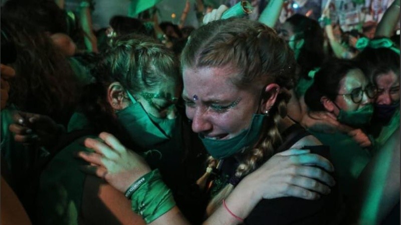 El diario francés Liberation tituló: “Argentina finalmente legaliza el aborto, el resto de América Latina se queda atrás”