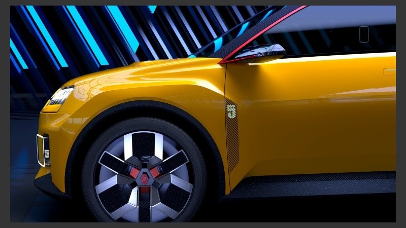 El Renault 5 EV será uno de los 14 modelos eléctricos e híbridos que presentará la firma en 2025