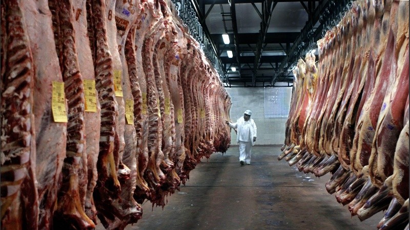 El consumo de carne cayó 10.5% en el primer bimestre del año.