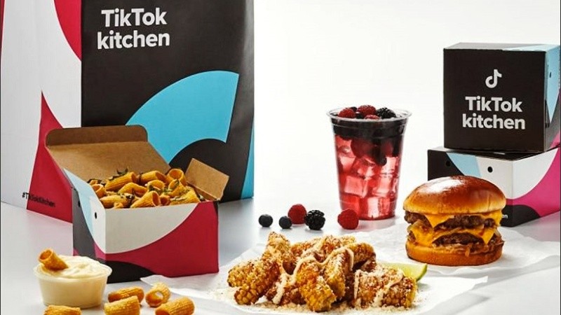 TikTok Kitchen operará junto con 300 restaurantes durante su primera instancia.