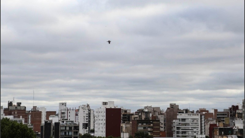 Después de un domingo nuboso, se anuncian tormentas para el lunes en Rosario.