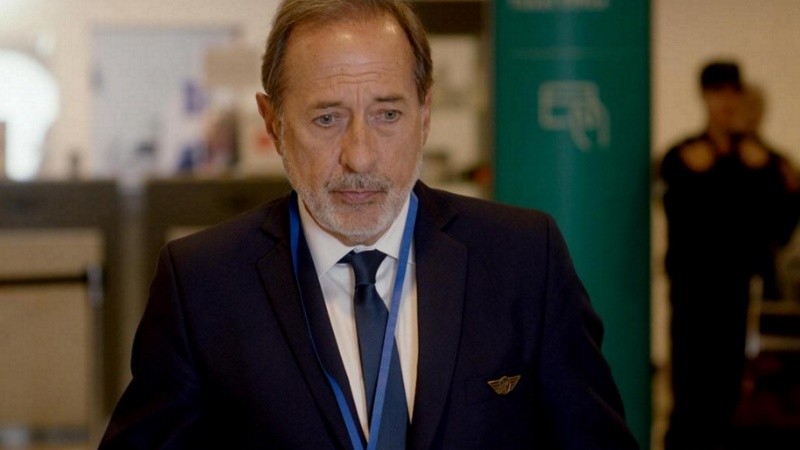 Guillermo Francella encarna a un piloto de avión en 