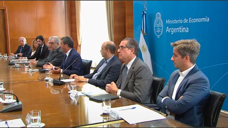 El ministro Sergio Massa recibió esta mañana a banqueros y financistas.