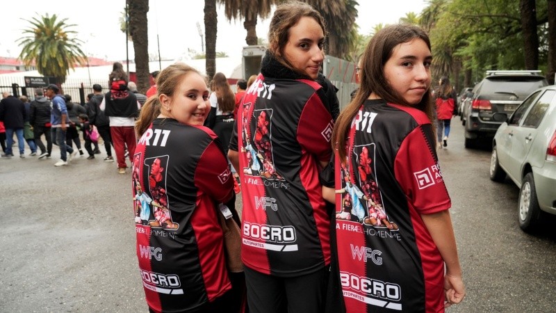 A las 16 abrió el estadio y crecía la expectativa.