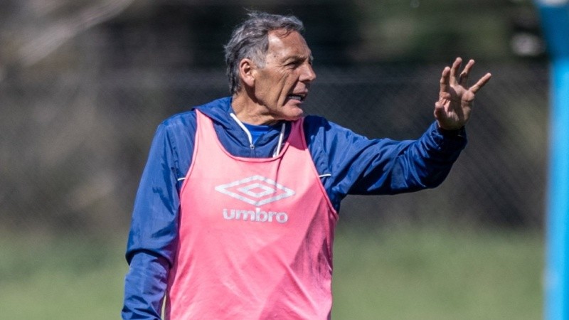 Russo espera por sus jugadores 