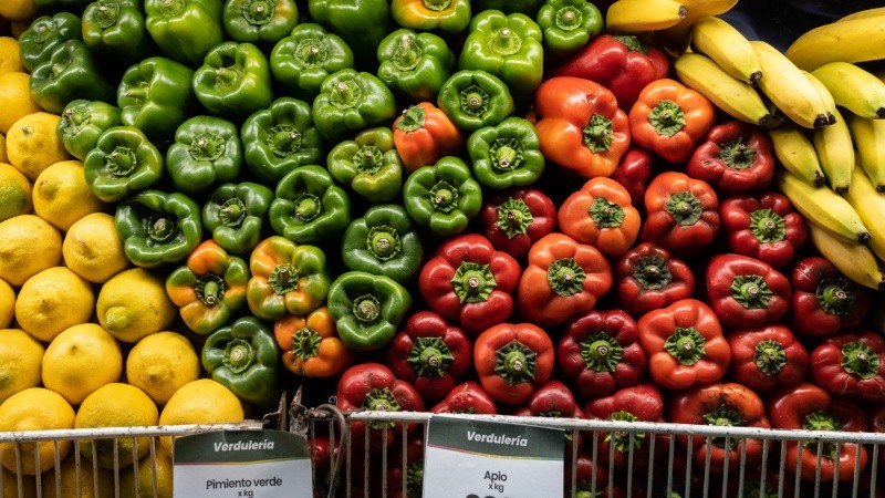 Los incrementos de precios más elevados se registraron en frutas y verduras.