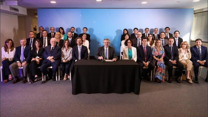 El primer gabinete de ministros que acompañó a Alberto Fernández.