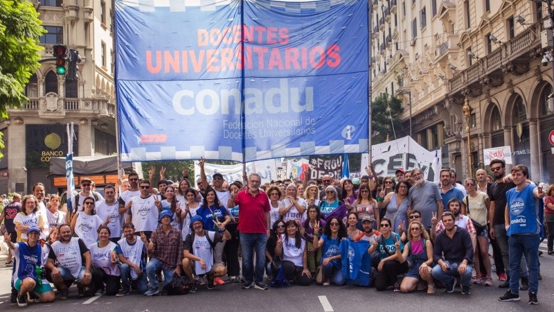 Además del paro de 48 horas, habrá movilización en defensa de la educación pública