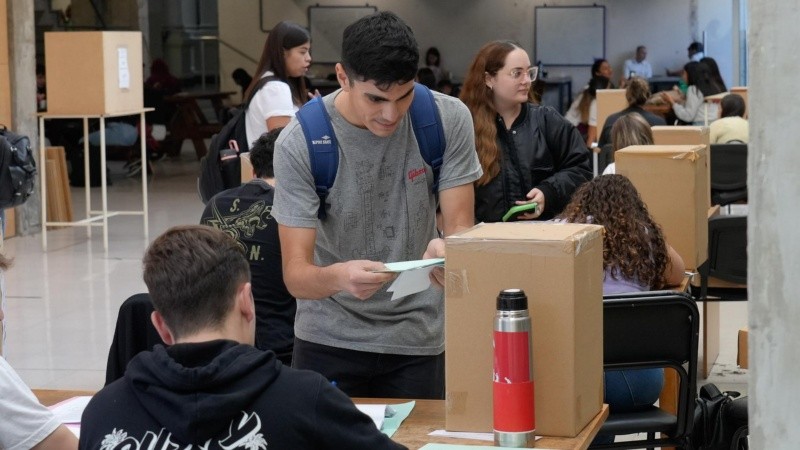 Universitarios dieron cuenta sobre qué necesitan y qué tienen en cuenta al momento de ir a las urnas en las elecciones de este año.