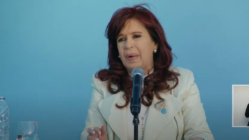 Cristina Kirchner vuelve a participar en un acto político en el marco de la inauguración del microestadio Presidente Néstor Kirchner.