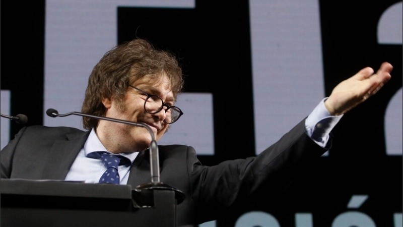 Tras desistir de concurrir a la Feria del Libro, Javier Milei eligió el Luna Park para la presentación de su libro.