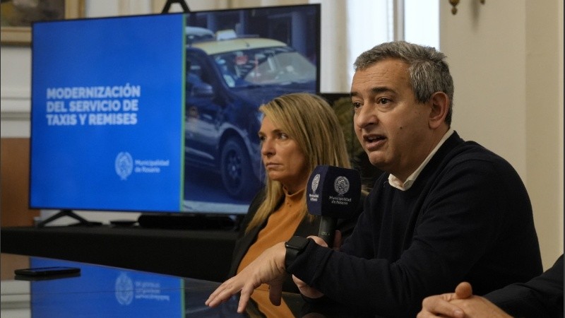 Javkin quiere la continuidad de María Eugenia Schmuck.