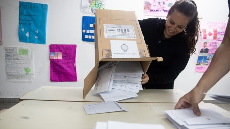 Otro punto central de la propuesta del Poder Ejecutivo es que elimina el aporte del Estado a las campañas de financiamiento.