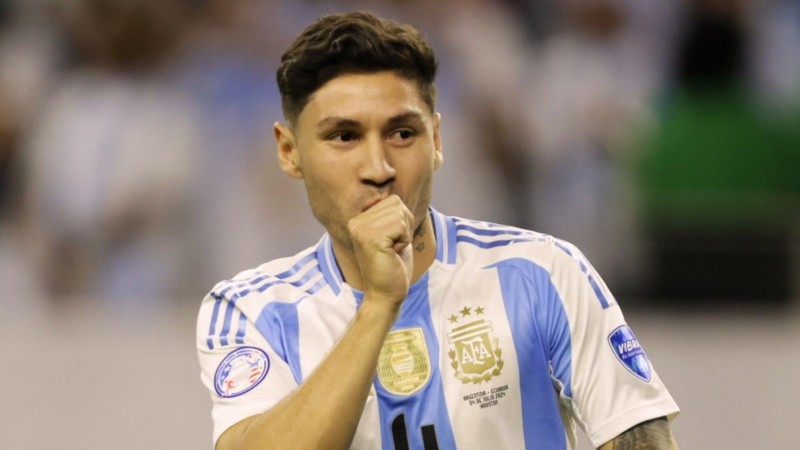 Cachete juega en España y sigue siendo parte del seleccionado argentino.