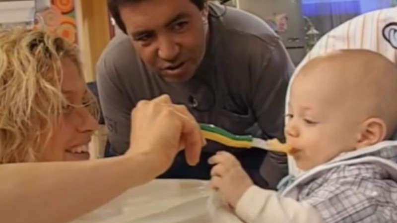 La imágenes del día que Maru le preparó en vivo una comida a su bebé