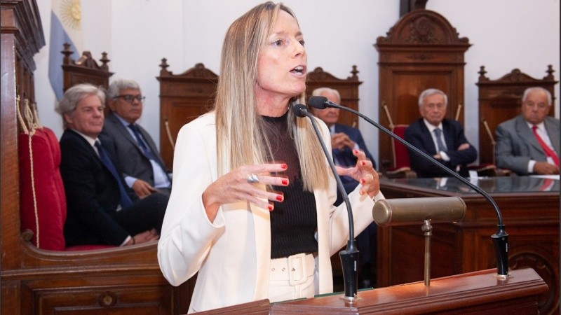 Zabalza durante su discurso de asunción como ministra del máximo tribunal provincial.