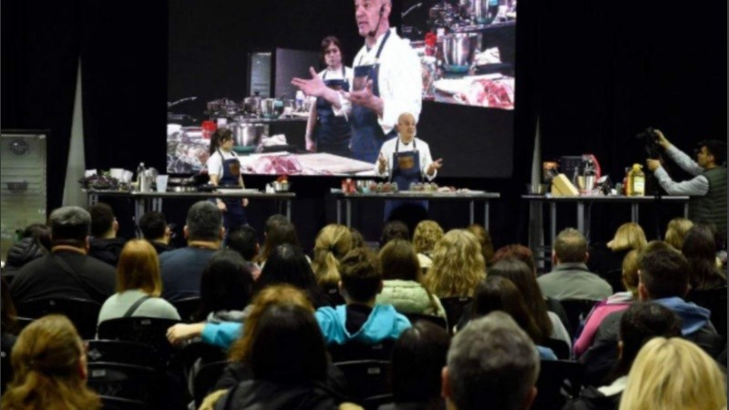 Clases, cocina en vivo y feria de alimentos