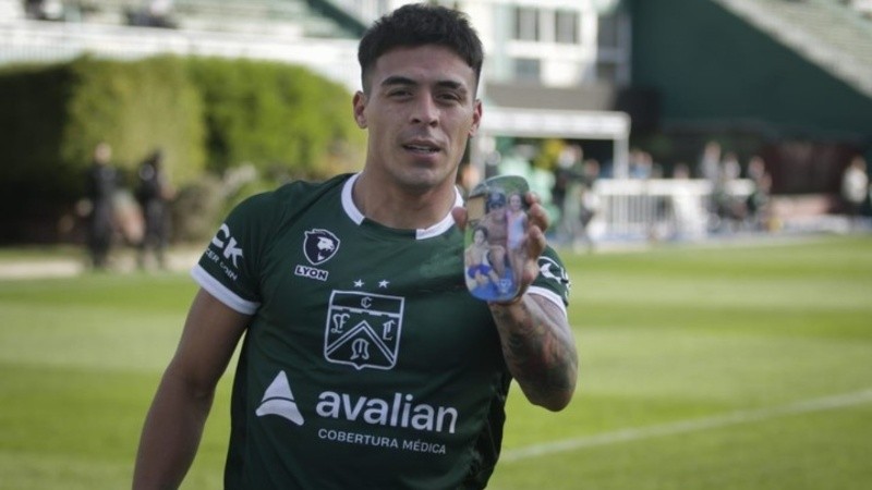 El atacante, de 30 años, nacido en Santa Fe, y de último paso por Coquimbo de Chile, se sumó al plantel de Talleres de Remedios de Escalada