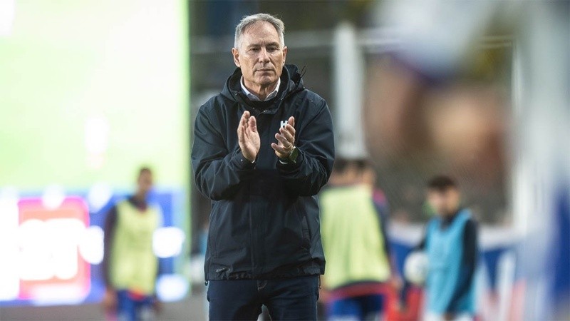 Ariel Holan habló de la ilusión del hincha y del 