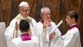 El Papa León XVI celebró este viernes su primera misa en la Capilla Sixtina con la presencia de los cardenales.
