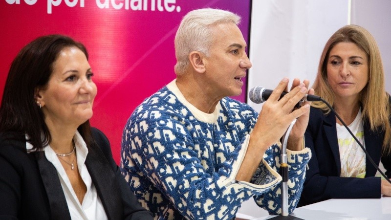 Flavio Mendoza en la presentación de los espectáculos que traerá a Rosario