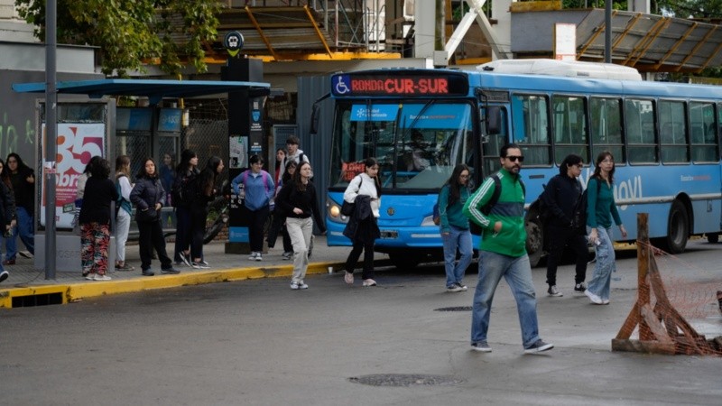 El precio del boleto de colectivos en Rosario no se modifica desde octubre de 2024.