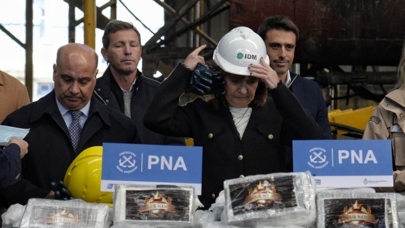 Bullrich junto al juez federal Vera Barros