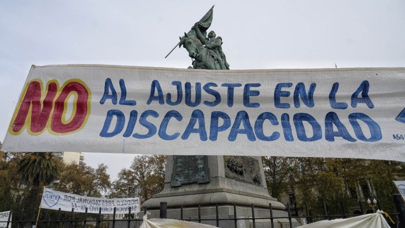 La concentración en Rosario se realizó desde las 11 en la plaza San Martín.