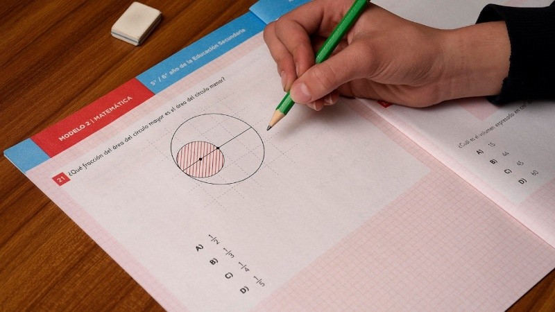 Las Pruebas Aprender mostraron una “disminución sostenida” del desempeño de alumnos de secundaria en matemática.