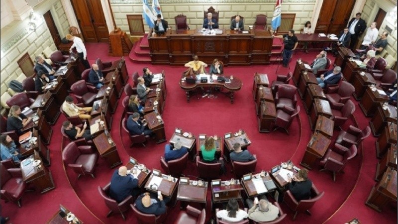 Bajo esta ley, cualquier interesado en realizar una contratación con en Estado acreditará no tener antecedentes.