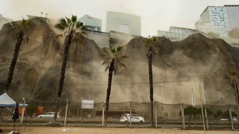 Un sismo sacudió la capital de Perú y dejó un saldo de al menos un muerto, además de varios heridos.