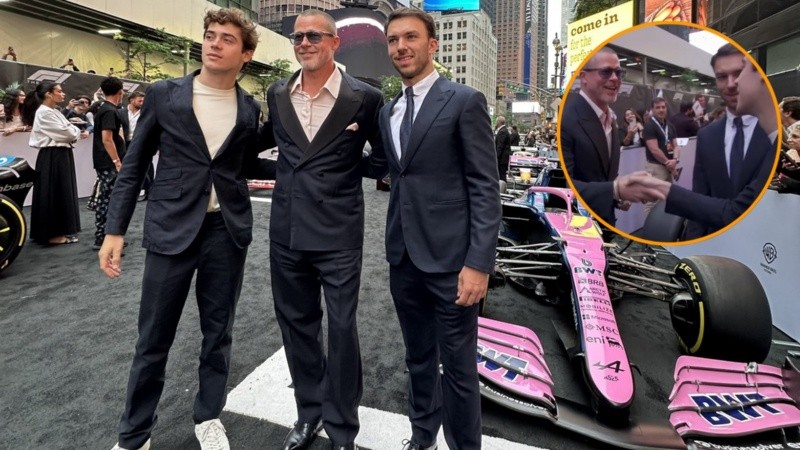 El argentino llegó a la premiere luciendo un traje color azul oscuro, sin corbata y con una remera en vez de una camisa, fiel a su estilo juvenil.