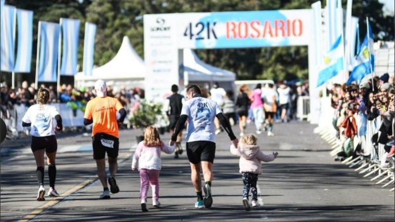 Más de 4 mil corredores participarán del evento deportivo.