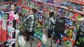 Video: mecheras de juguetes quedaron filmadas en un local de Fisherton