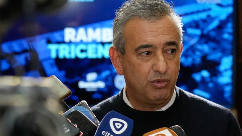 Javkin impulsa el reclamo por el reparto de fondos junto a intendentes de las principales ciudades de Argentina.