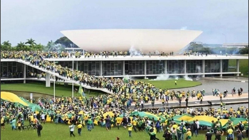 Bolsonaro denunció que es víctima de una 