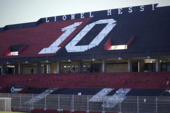 Con capacidad limitada, Newell’s inaugura tribuna y palcos este domingo: cómo será el ingreso