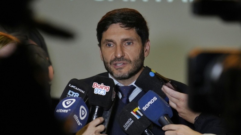 Pullaro en la conferencia de este viernes en Rosario